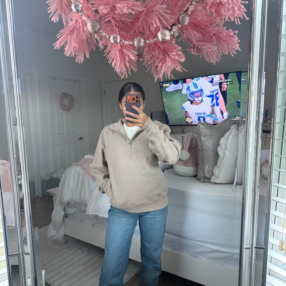 Abercrombie and Fitch Beige Quarter Zip Sweatshirt - Picture 11 of 11